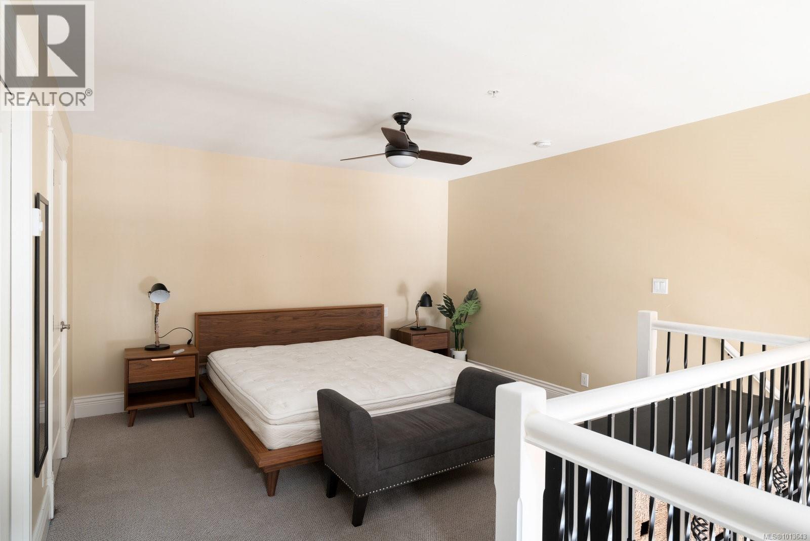 409 1602 Quadra Street, Victoria