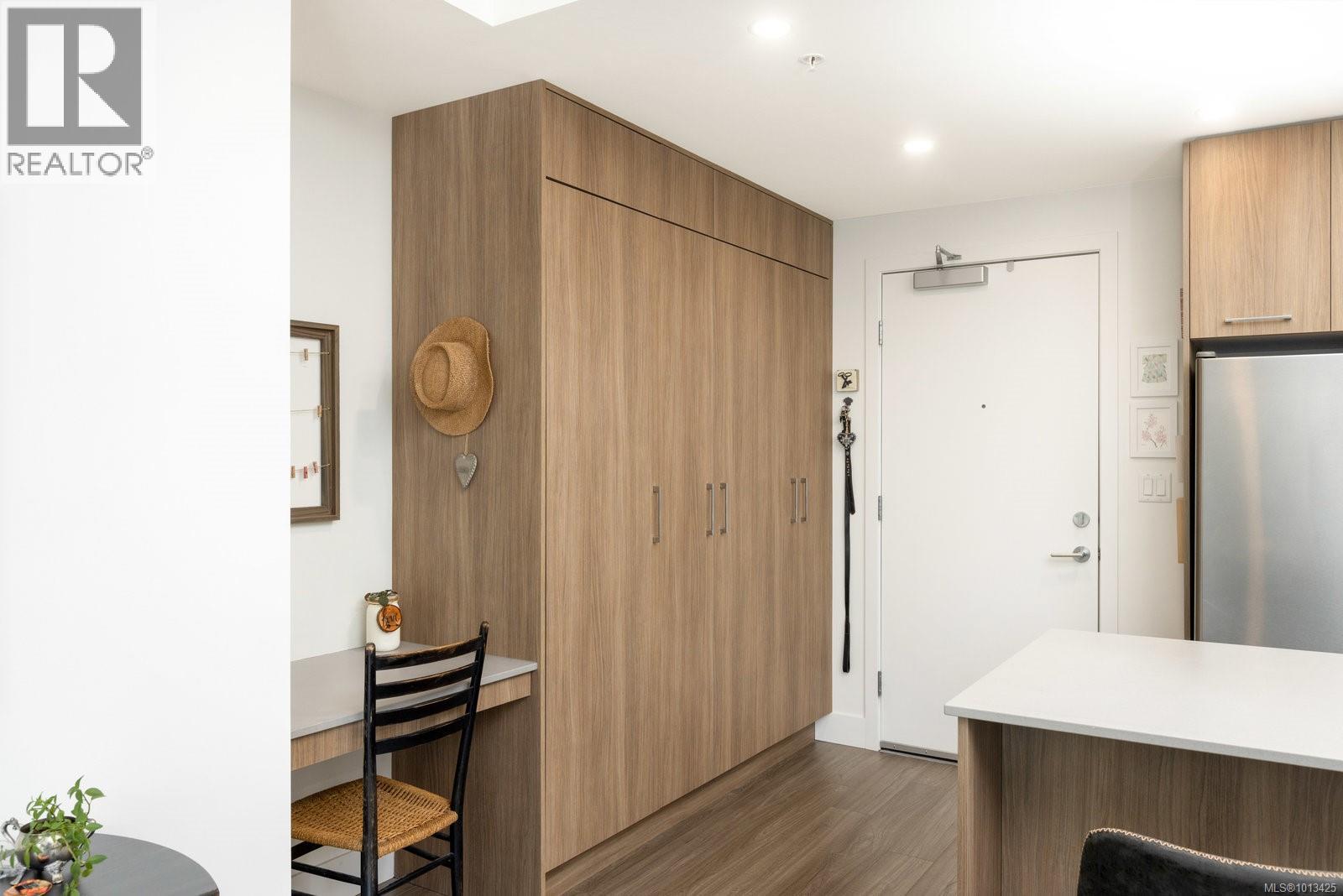 405 960 Reunion Avenue, Langford