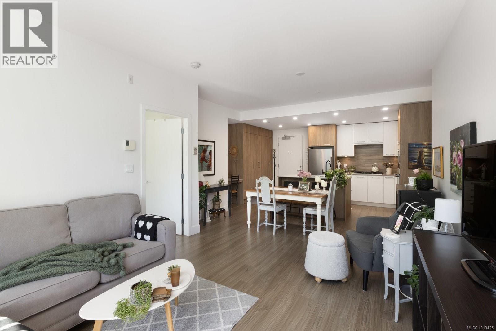 405 960 Reunion Avenue, Langford