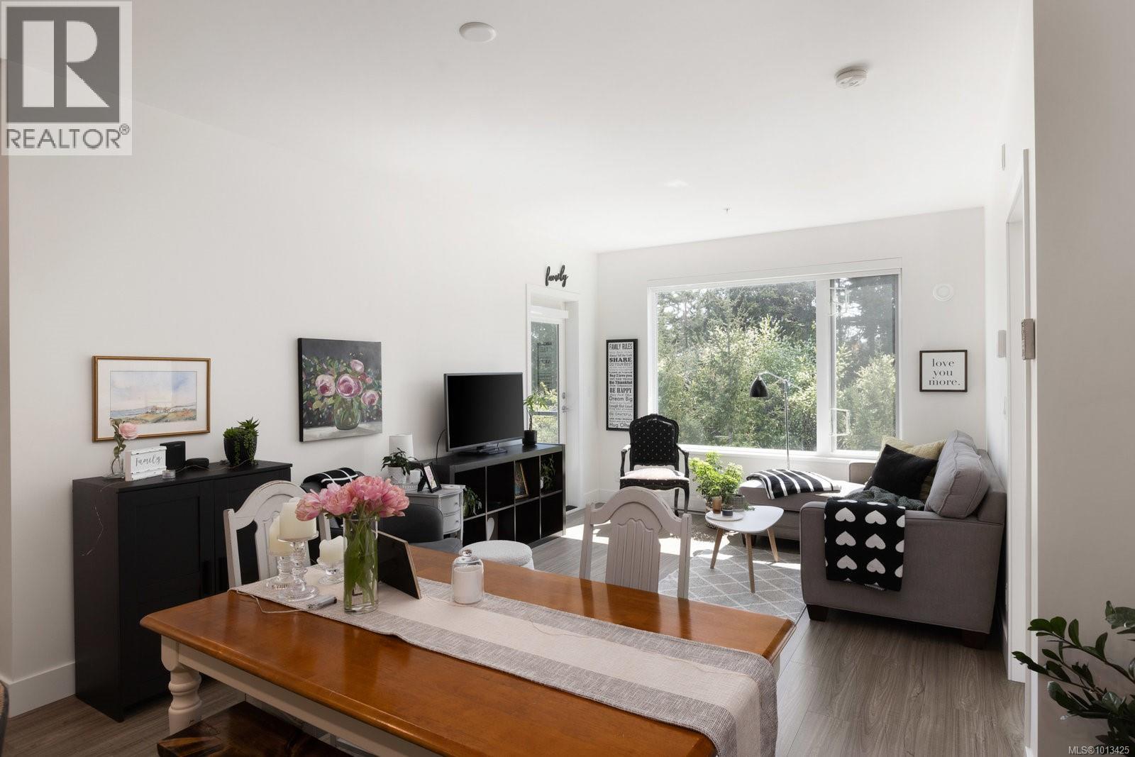 405 960 Reunion Avenue, Langford