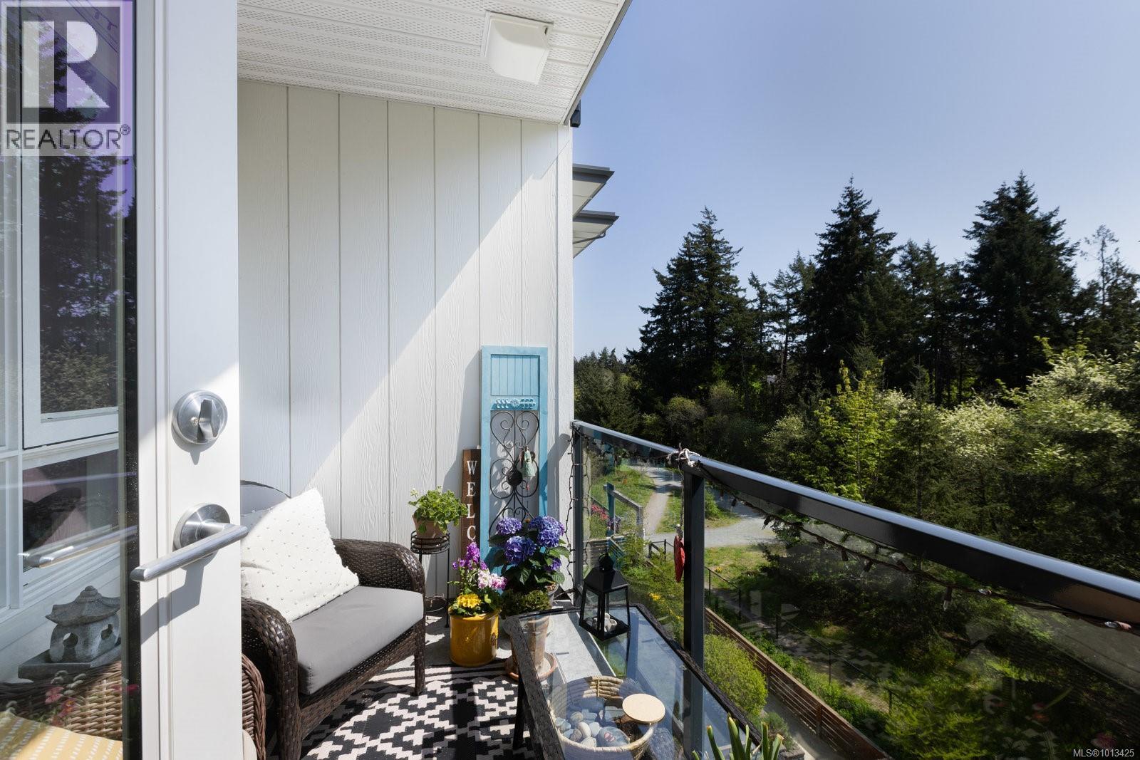 405 960 Reunion Avenue, Langford