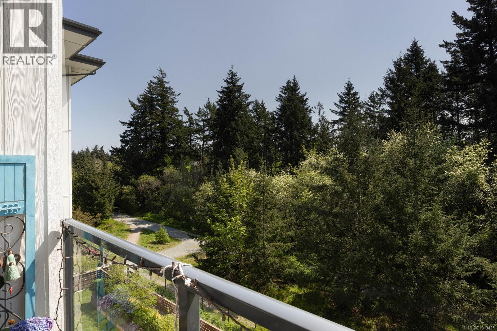405 960 Reunion Avenue, Langford