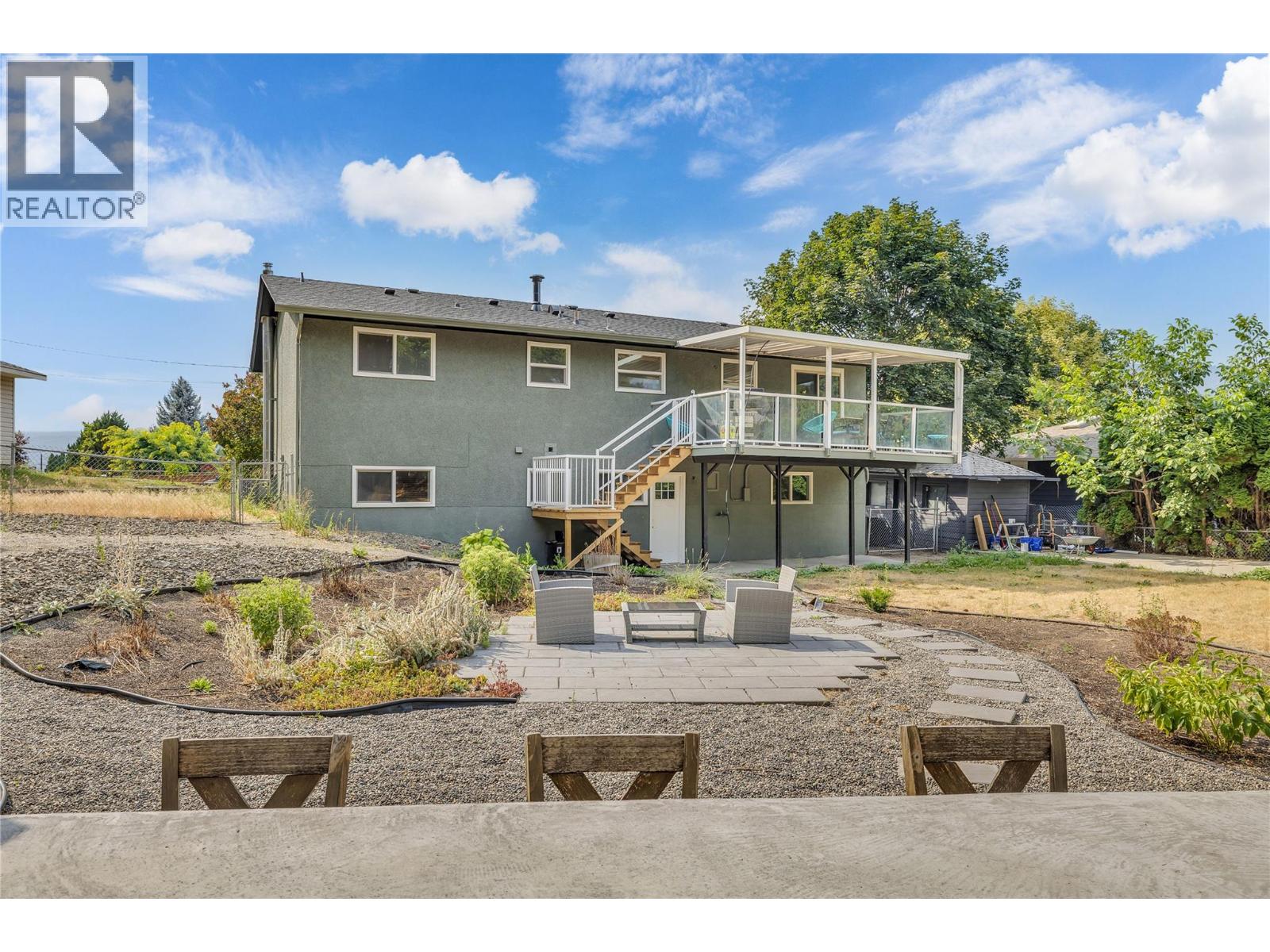  1301 Ponderosa Road, West Kelowna