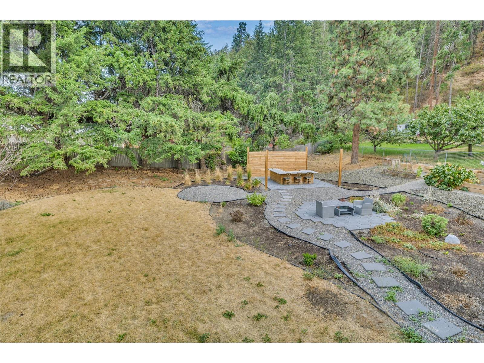  1301 Ponderosa Road, West Kelowna