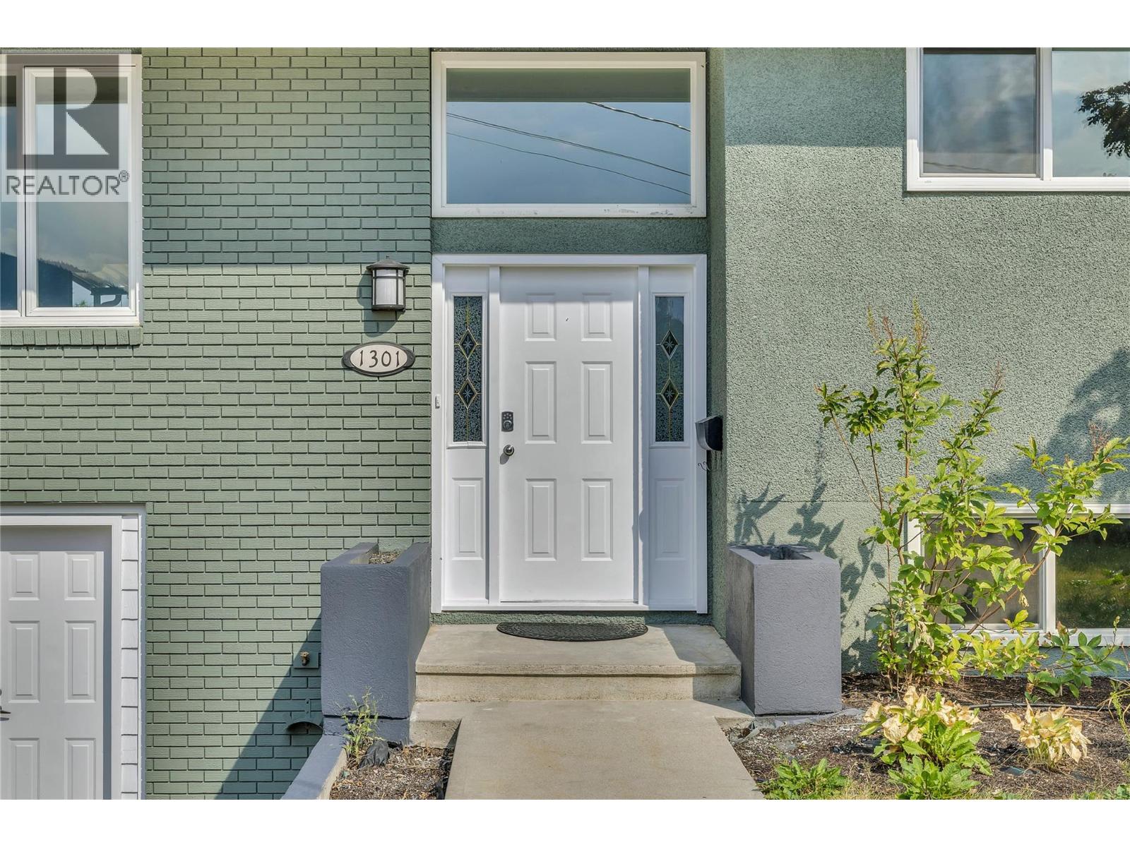  1301 Ponderosa Road, West Kelowna