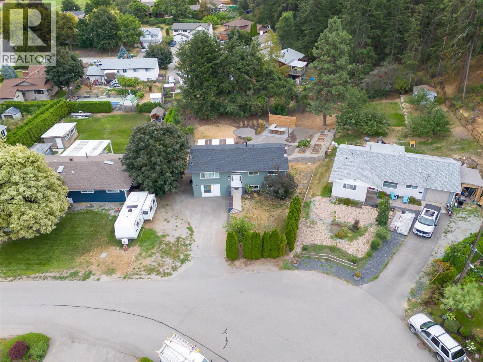  1301 Ponderosa Road, West Kelowna