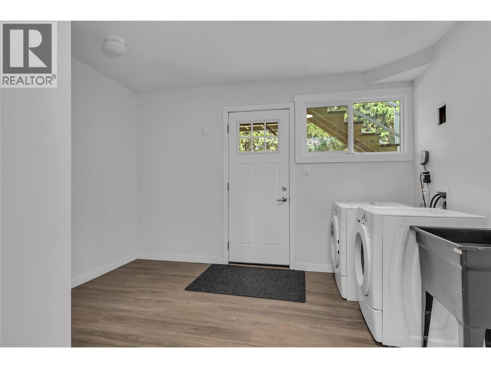  1301 Ponderosa Road, West Kelowna