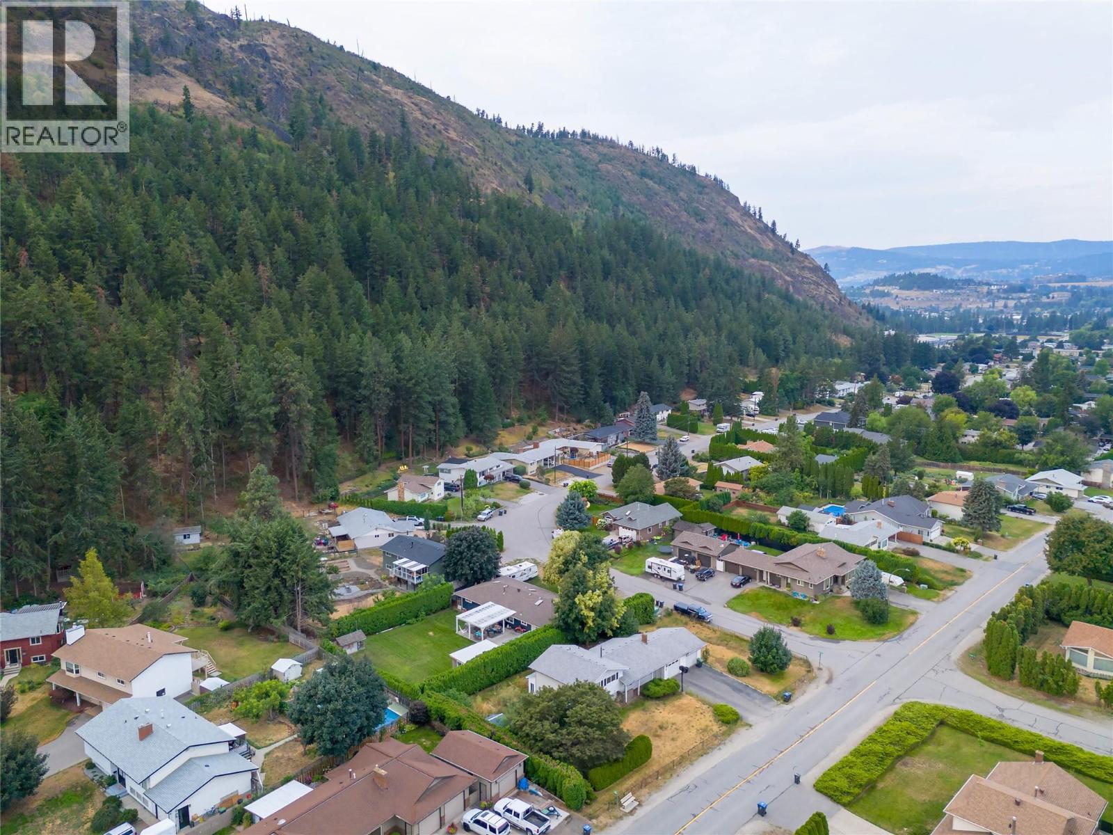  1301 Ponderosa Road, West Kelowna