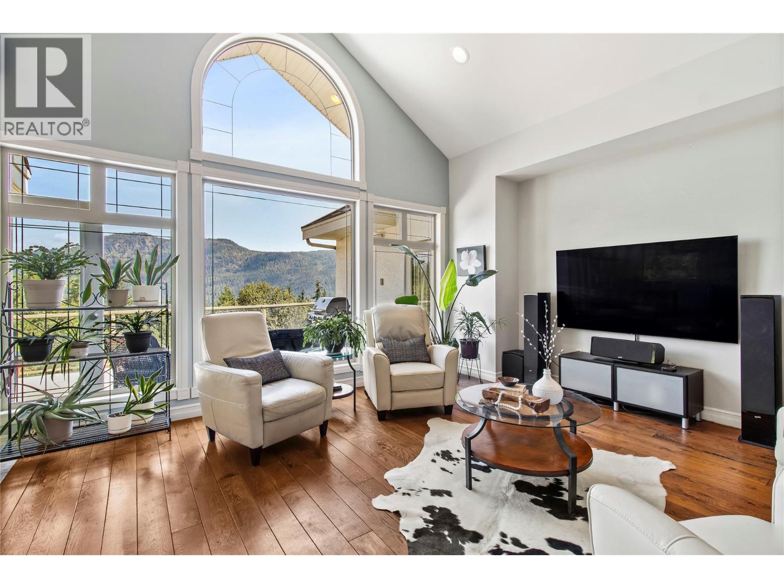 2422 Waverly Drive, Blind Bay