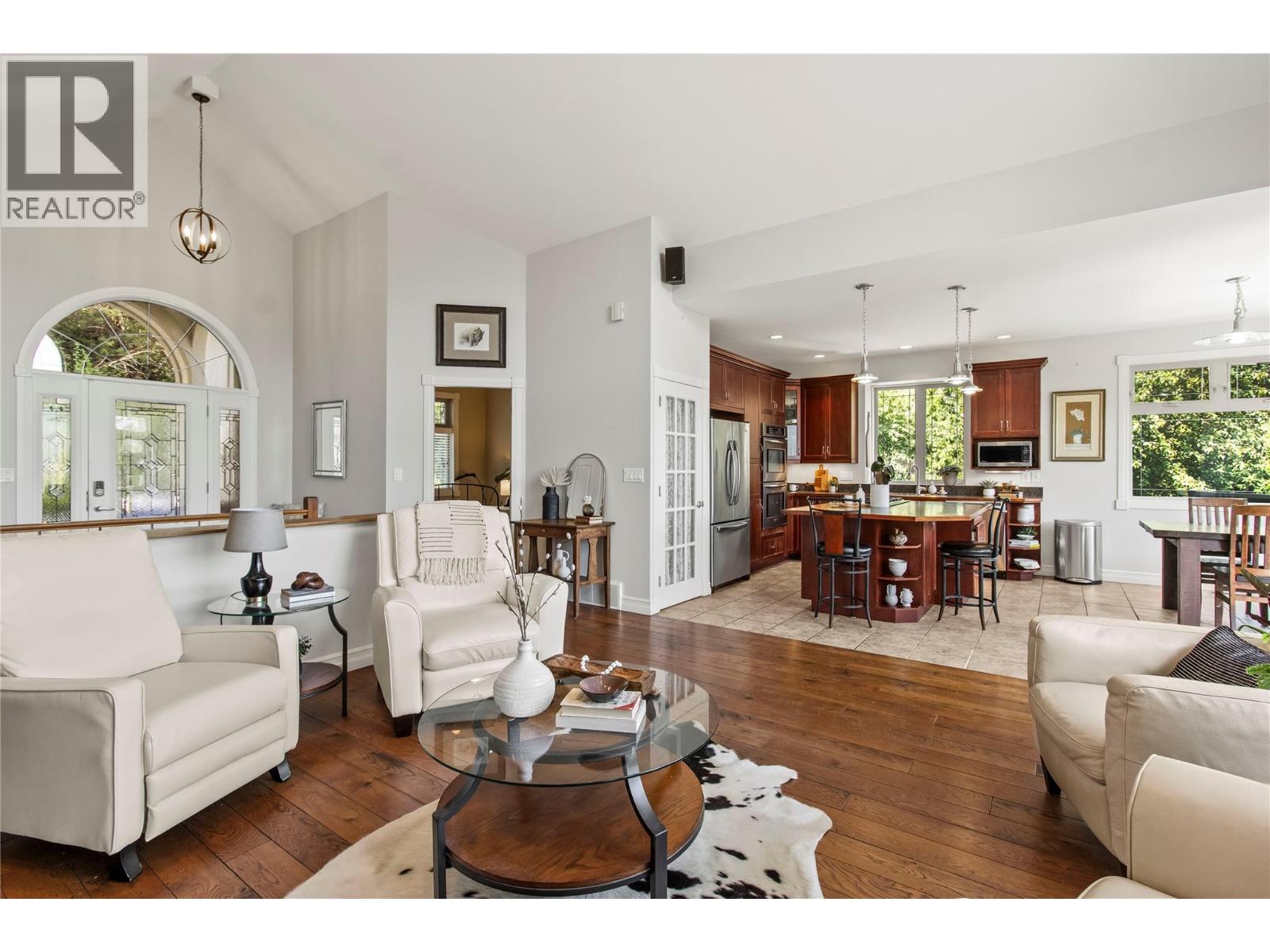 2422 Waverly Drive, Blind Bay