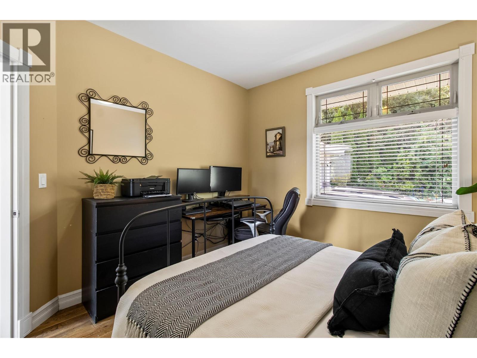 2422 Waverly Drive, Blind Bay