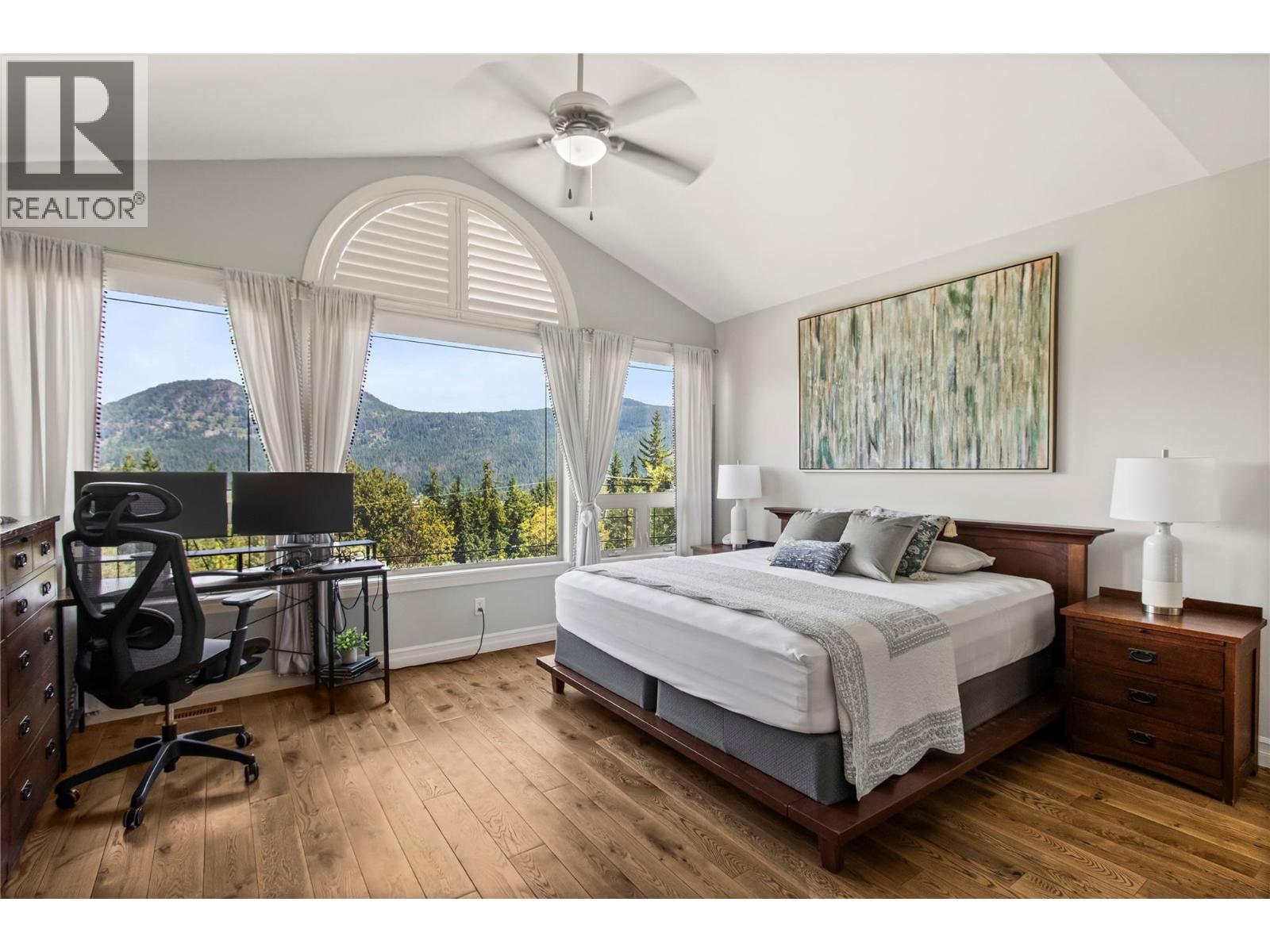 2422 Waverly Drive, Blind Bay