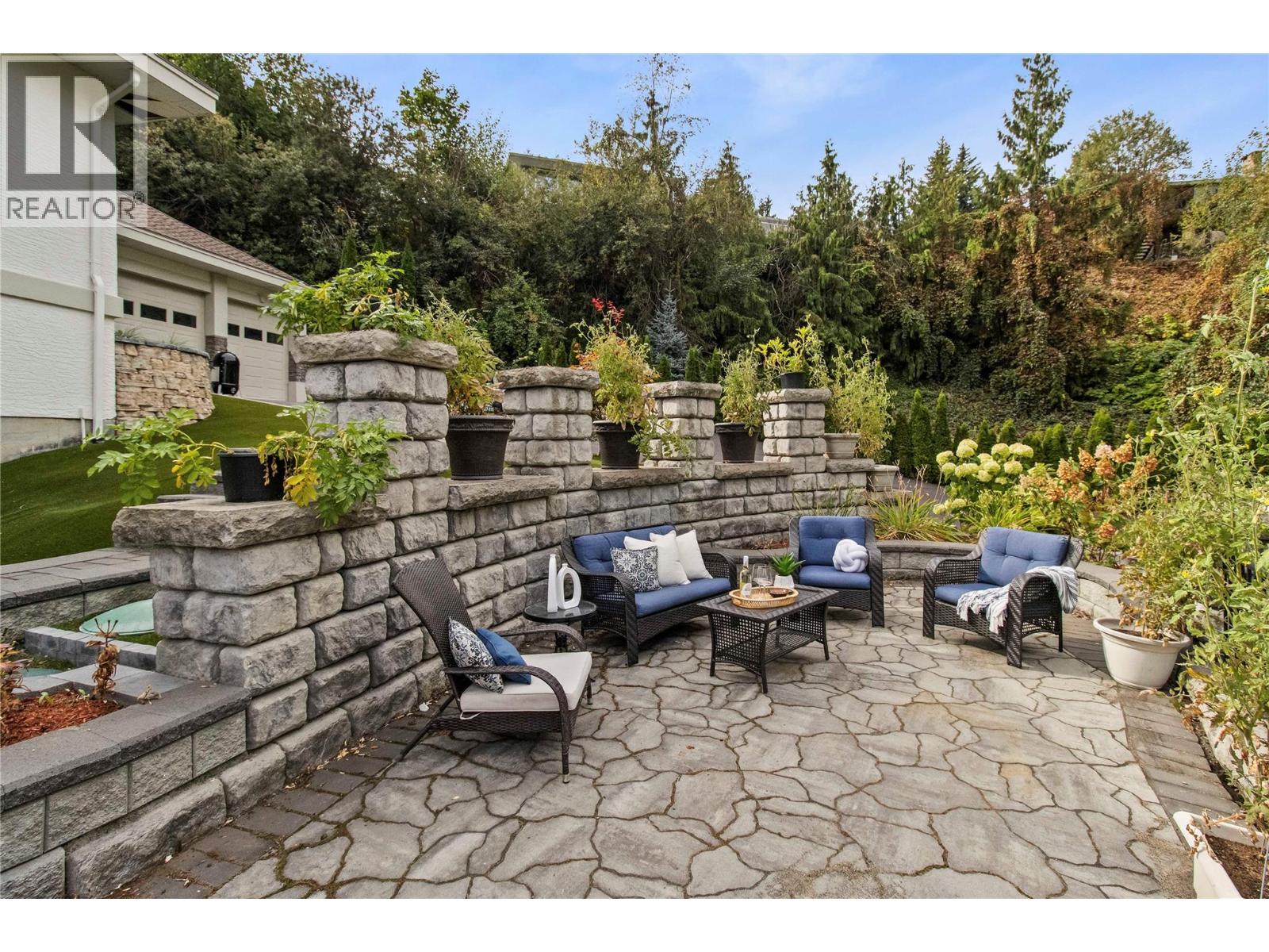 2422 Waverly Drive, Blind Bay
