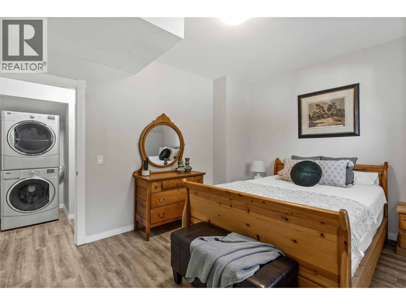 2422 Waverly Drive, Blind Bay