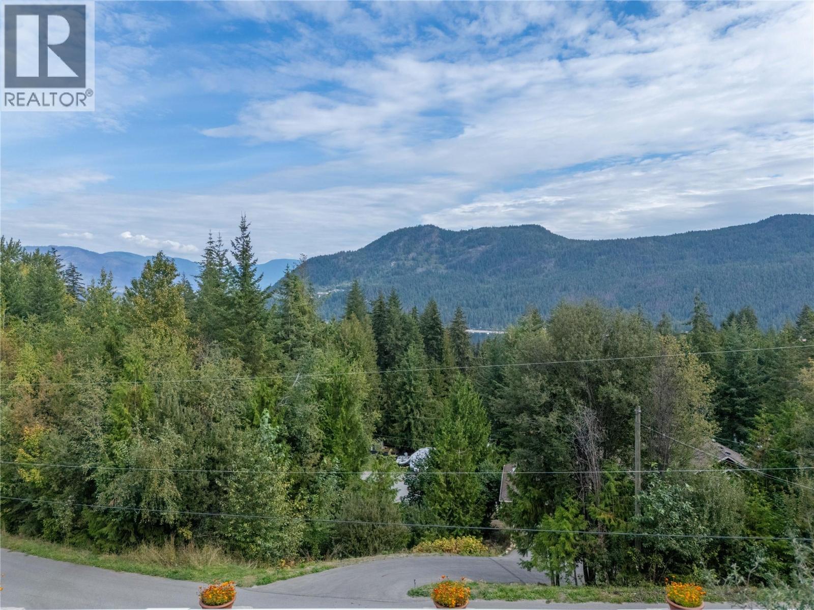 2422 Waverly Drive, Blind Bay