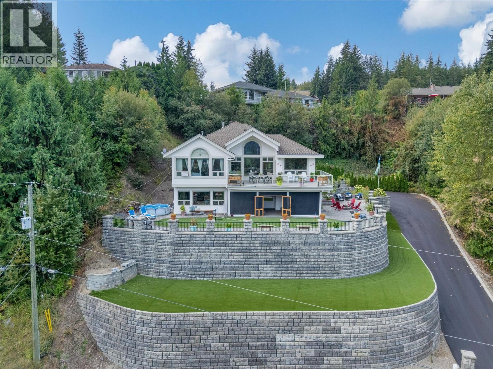 2422 Waverly Drive, Blind Bay