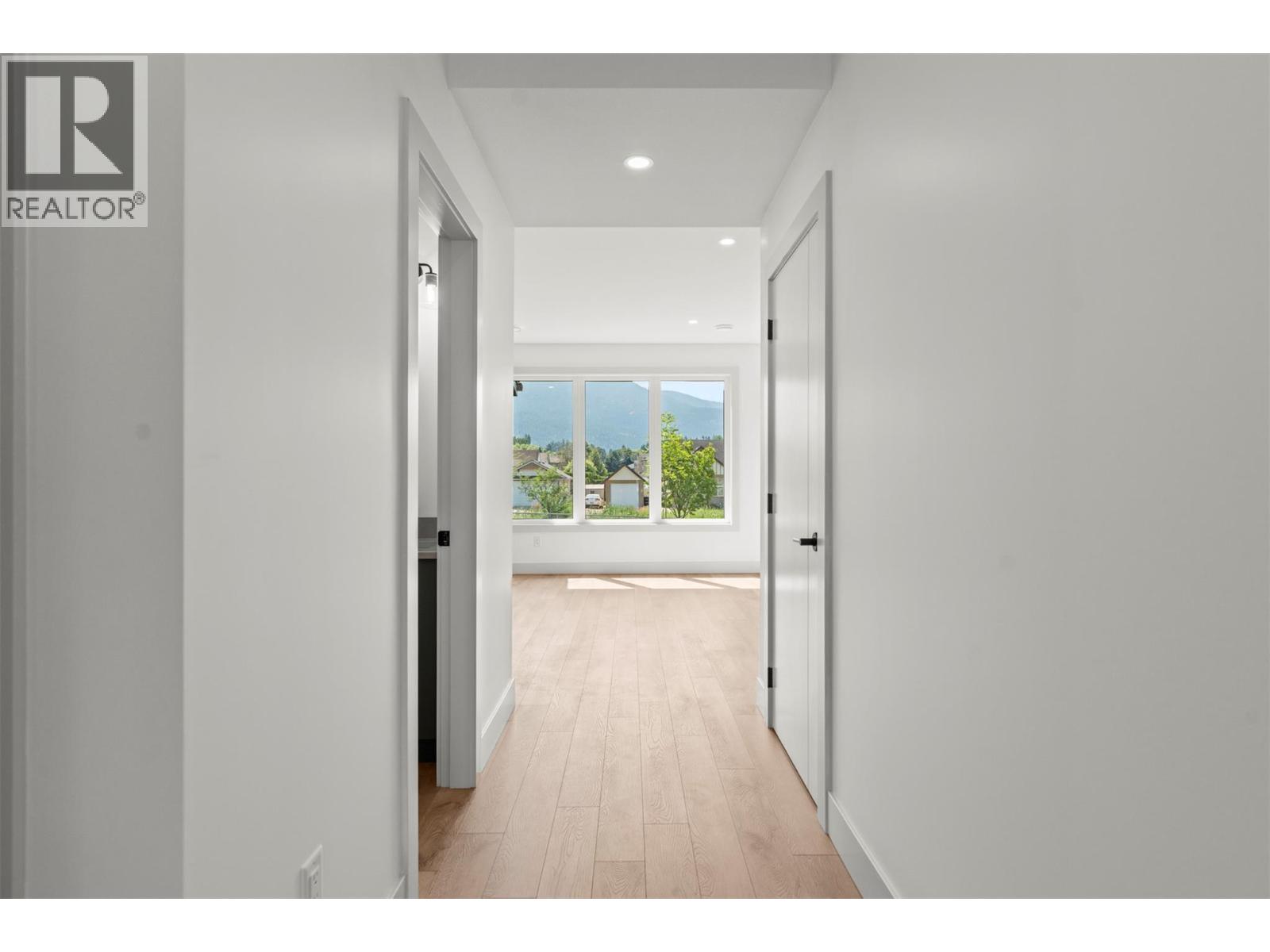 2345 Patterson Avenue Unit# 102, Armstrong