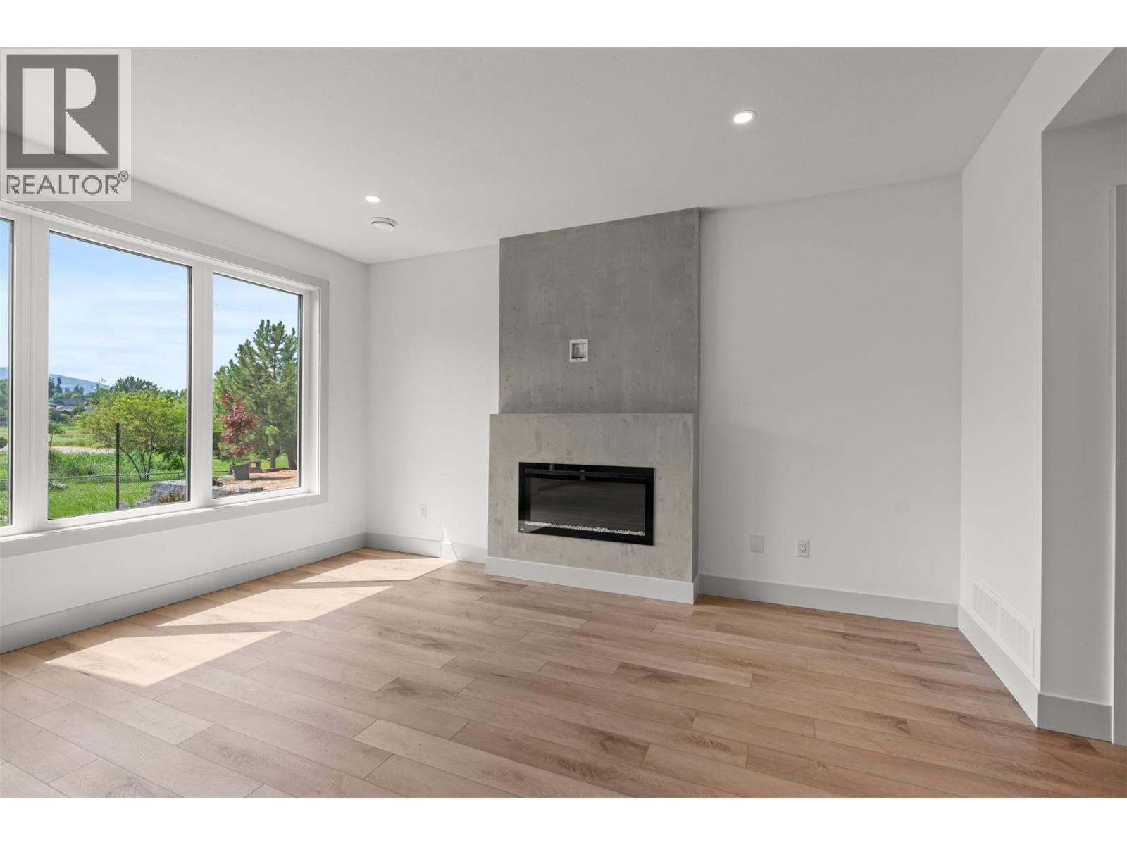 2345 Patterson Avenue Unit# 102, Armstrong