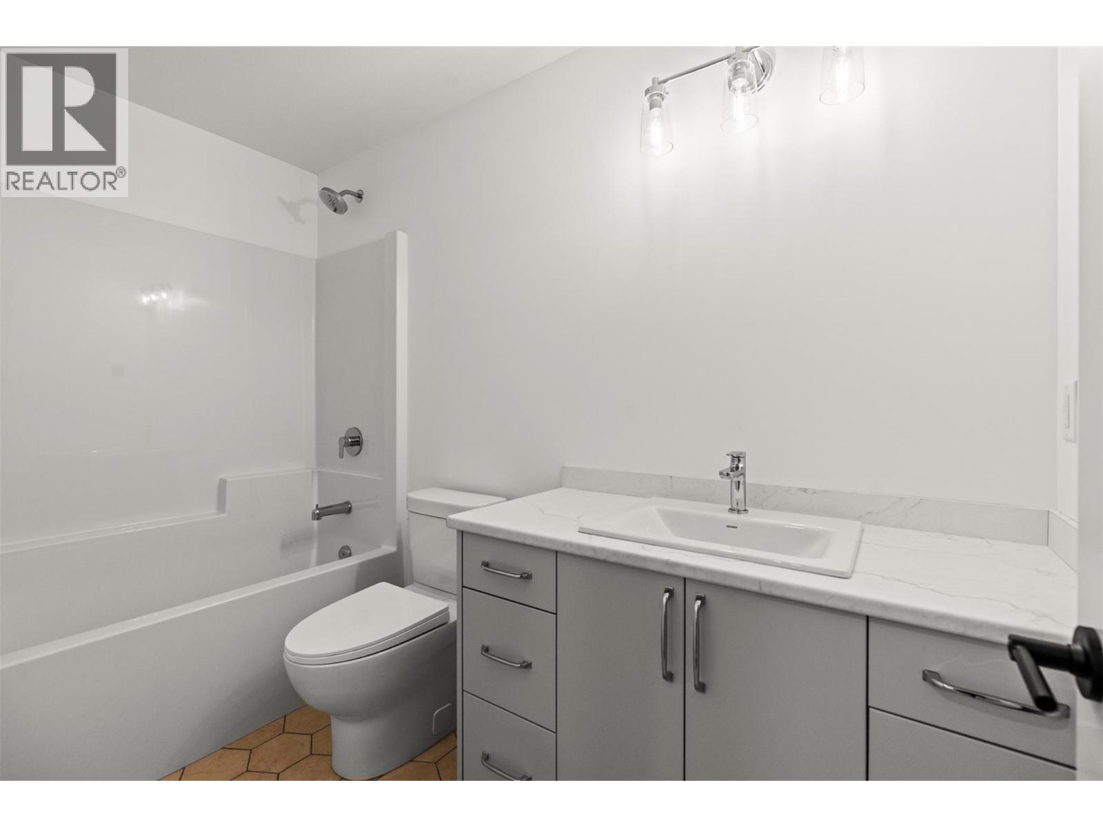 2345 Patterson Avenue Unit# 102, Armstrong