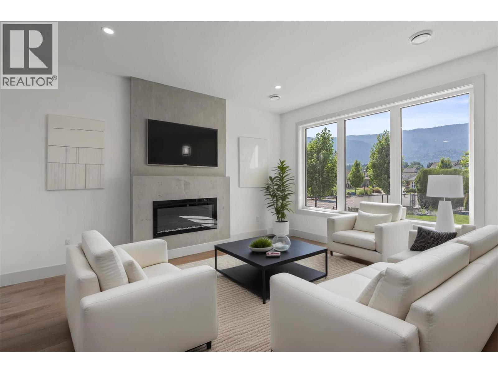 2345 Patterson Avenue Unit# 101, Armstrong