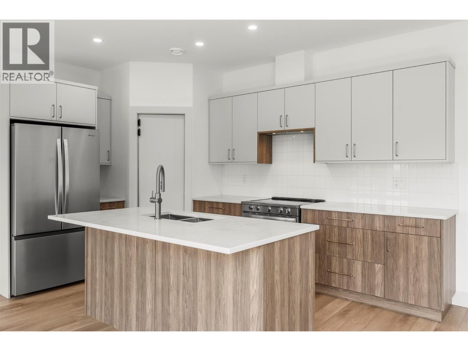 2345 Patterson Avenue Unit# 101, Armstrong