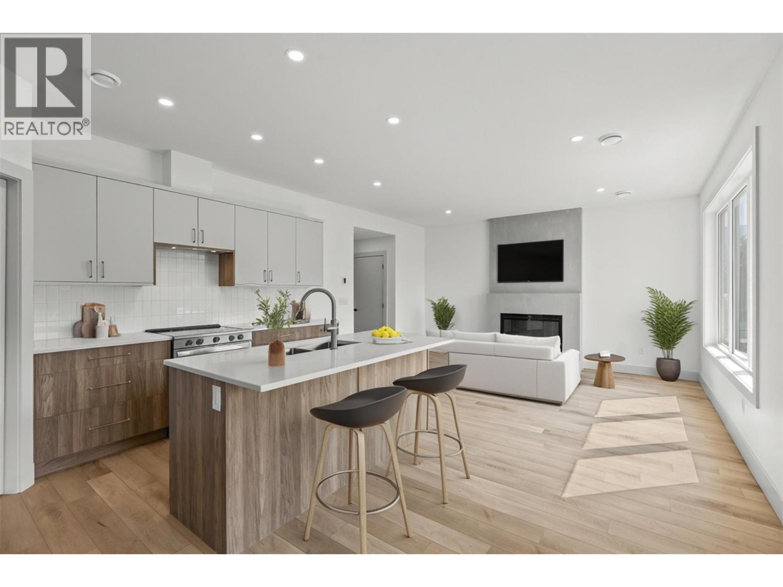 2345 Patterson Avenue Unit# 101, Armstrong
