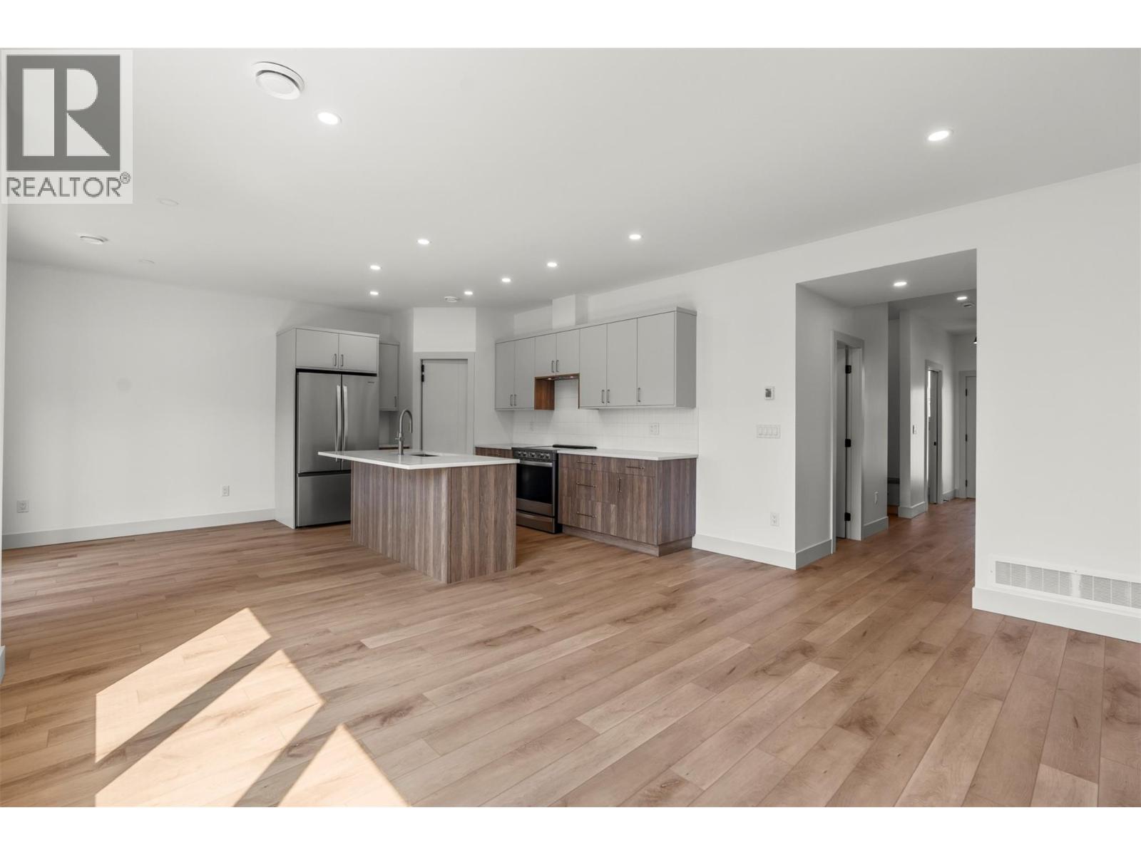2345 Patterson Avenue Unit# 101, Armstrong