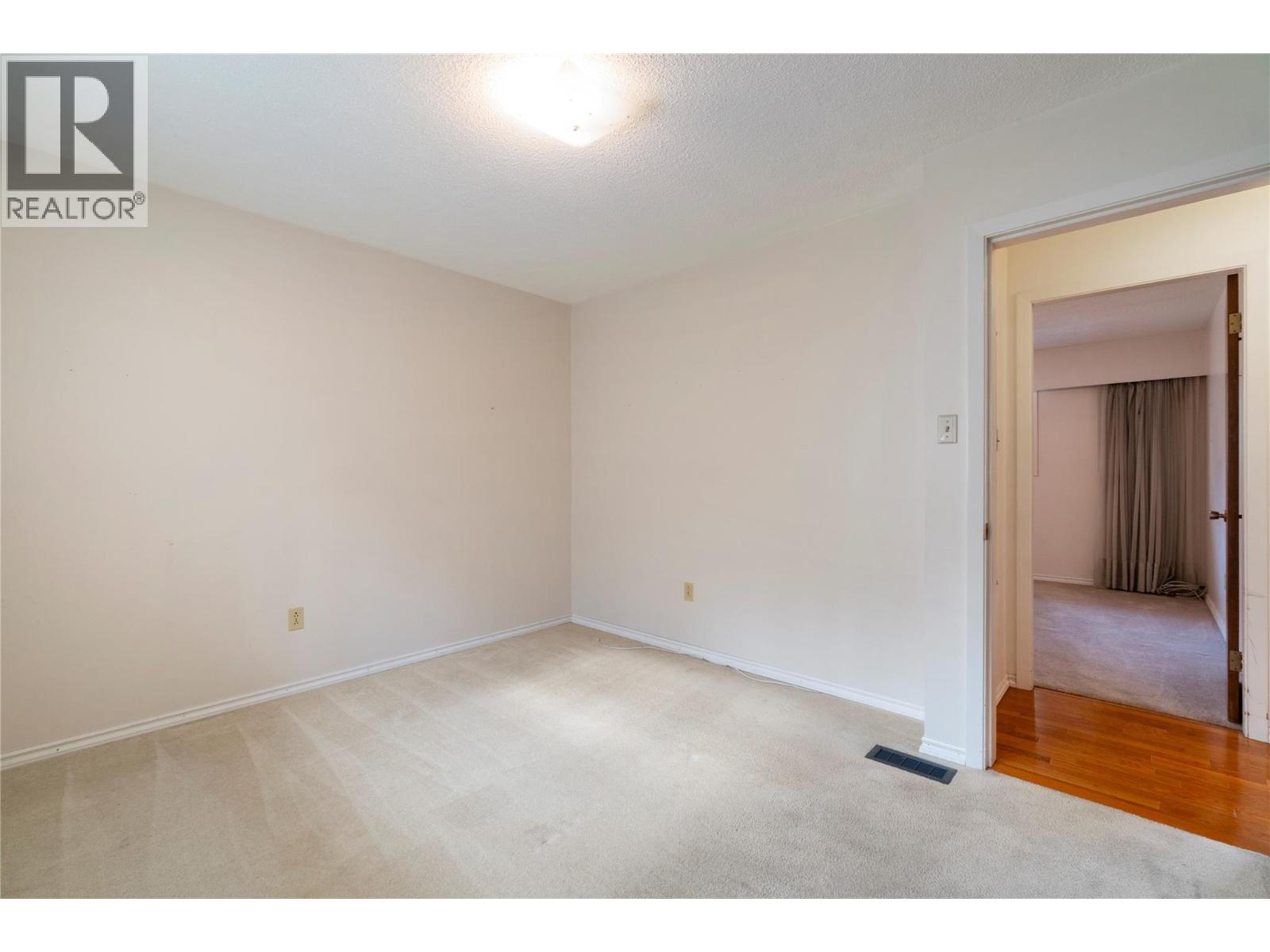  1160 Lakeshore Road Northeast, Salmon Arm