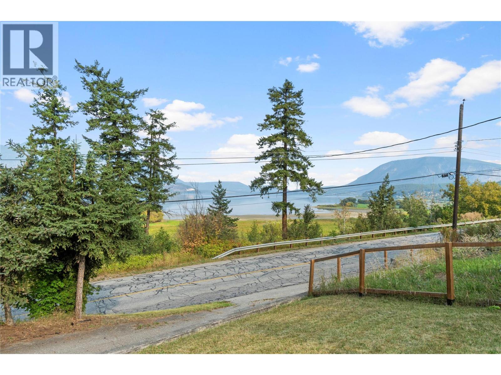  1160 Lakeshore Road Northeast, Salmon Arm