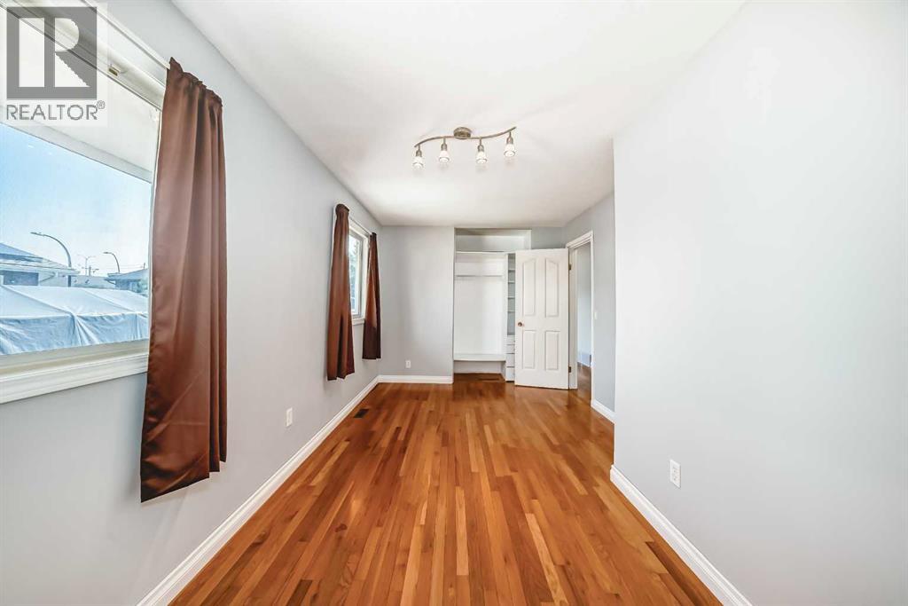 Single Family House Bungalow for Sale in  Olympia Crescent SE Ogden Calgary 