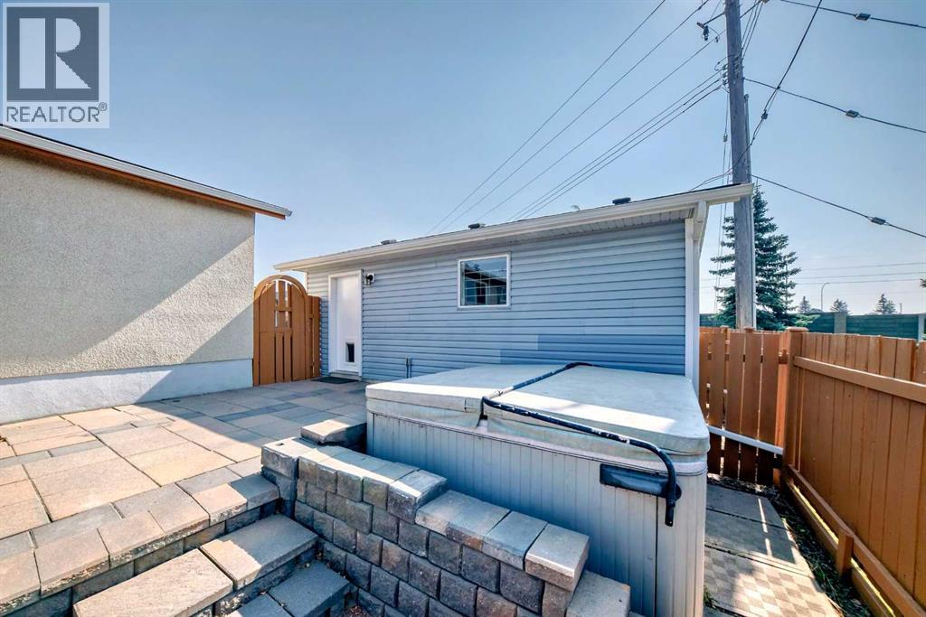Single Family House Bungalow for Sale in  Olympia Crescent SE Ogden Calgary 