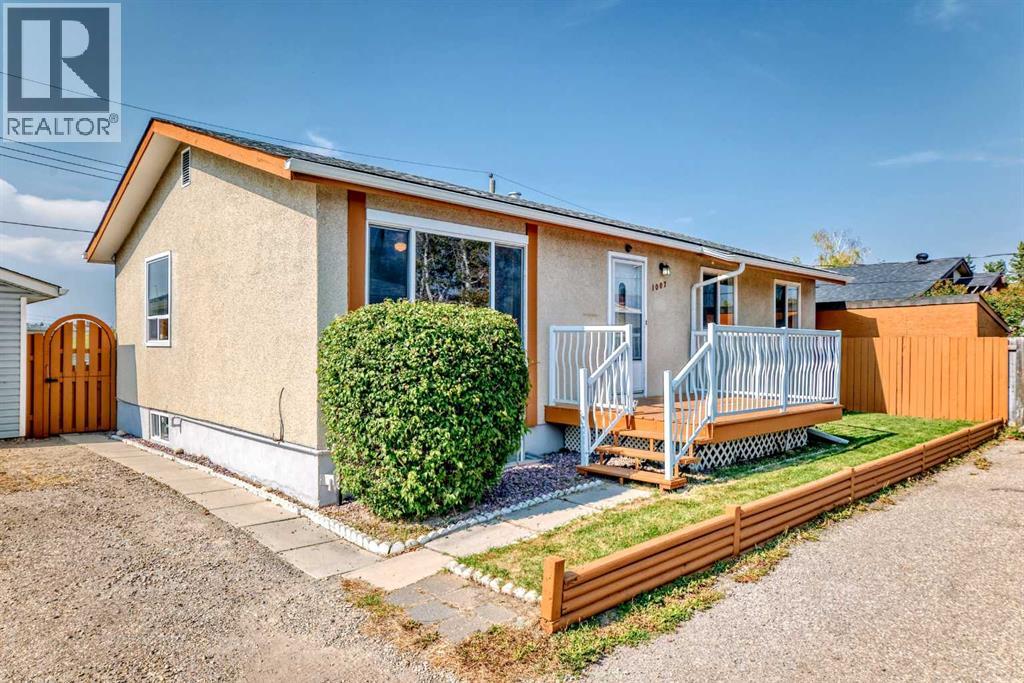 Single Family House Bungalow for Sale in  Olympia Crescent SE Ogden Calgary 
