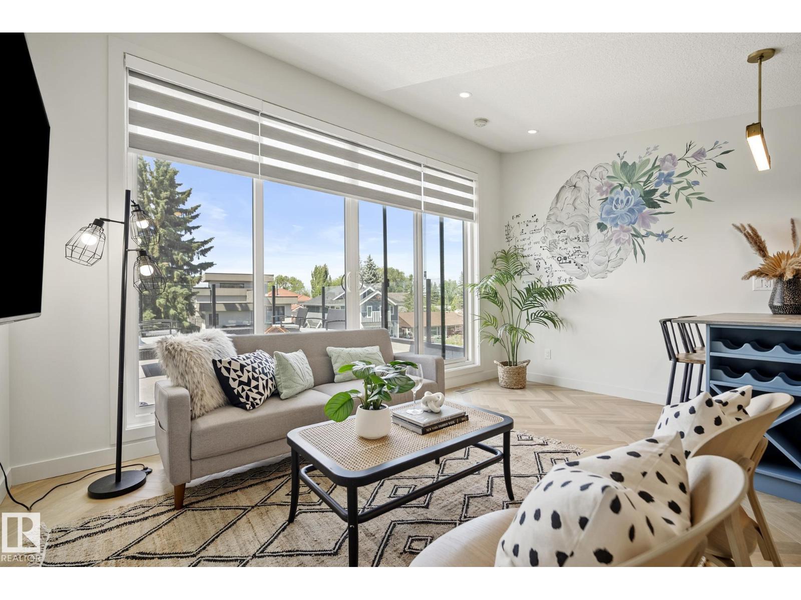 8803 STRATHEARN DR NW, Edmonton