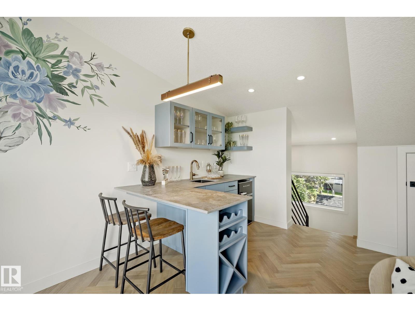 8803 STRATHEARN DR NW, Edmonton