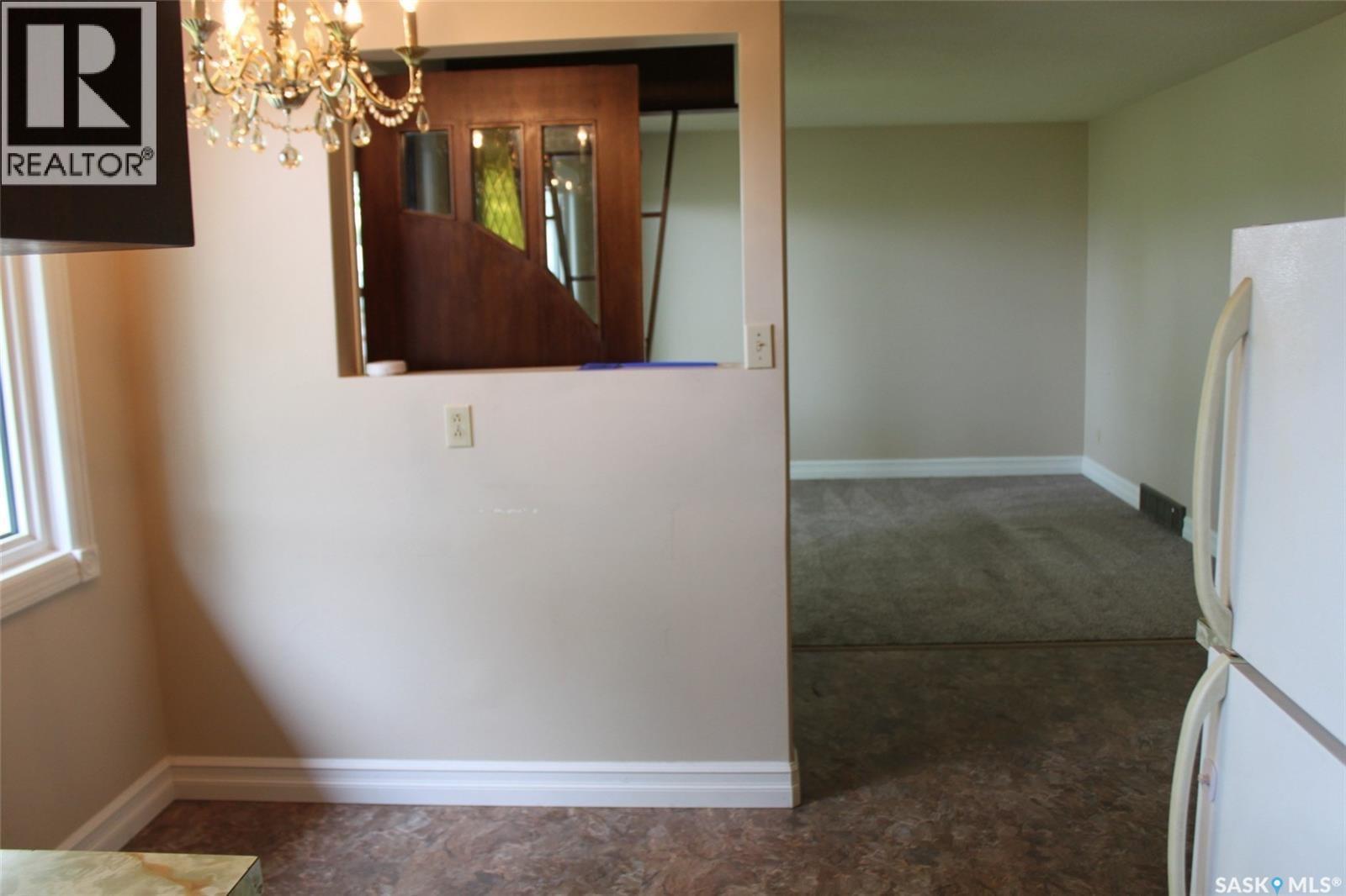 310 1ST AVENUE W - 11
