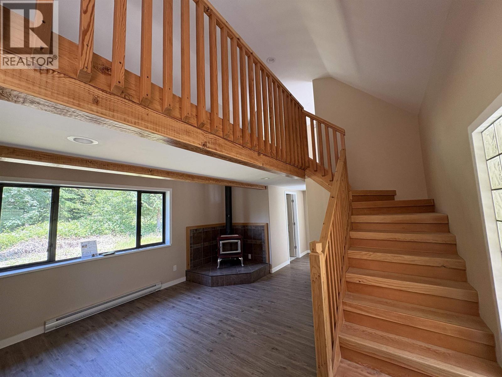 650a DULCIE ROAD, Gambier Island