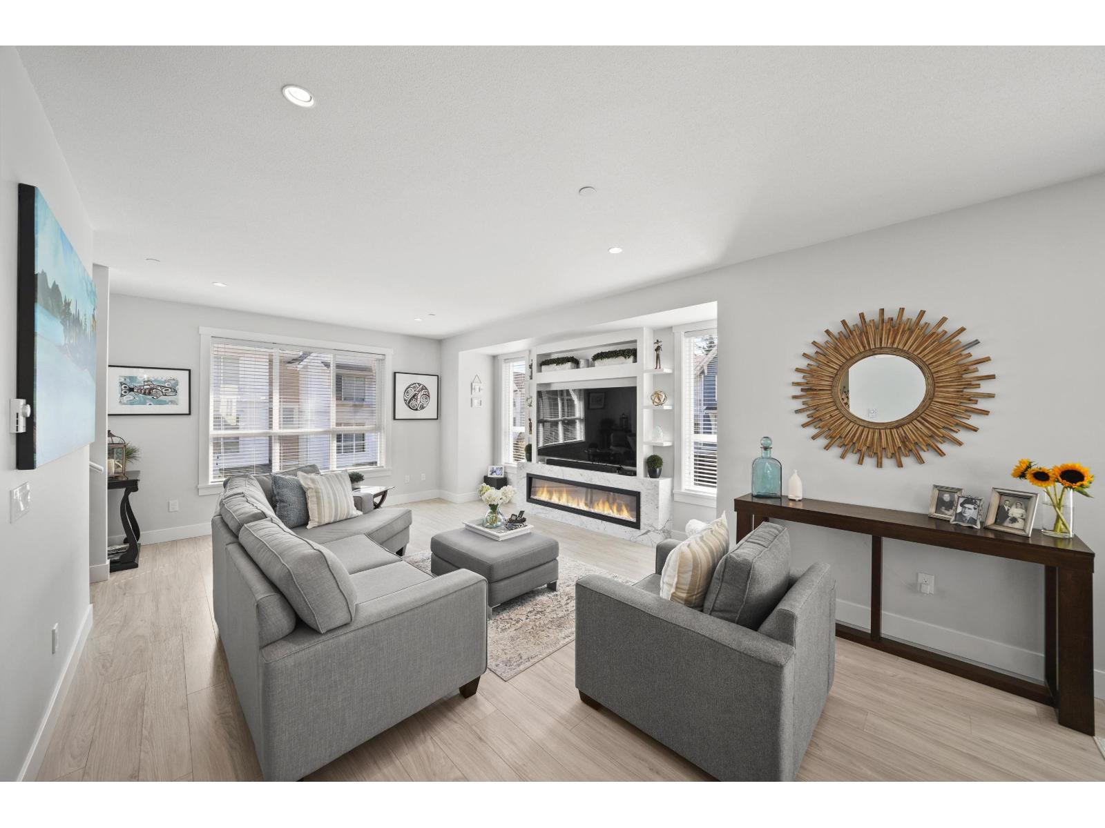 115 8335 NELSON STREET, Mission