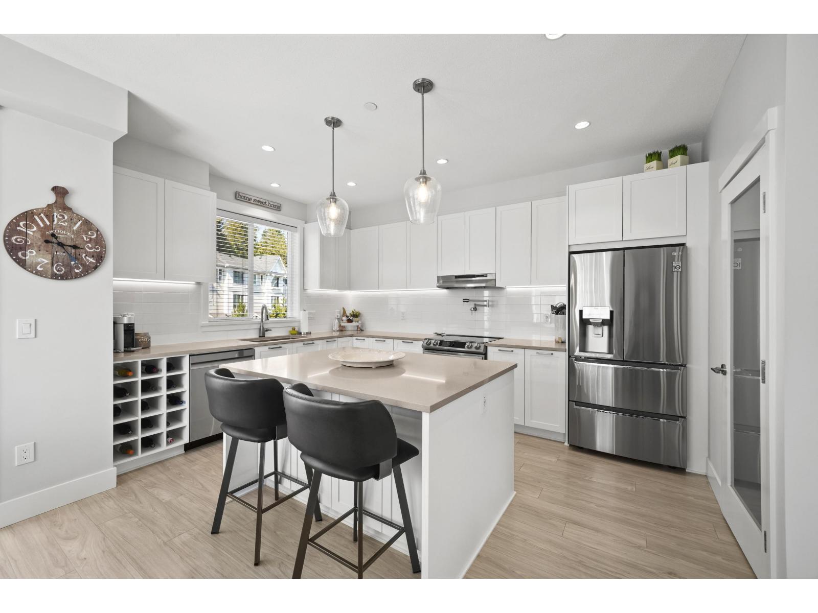 115 8335 NELSON STREET, Mission