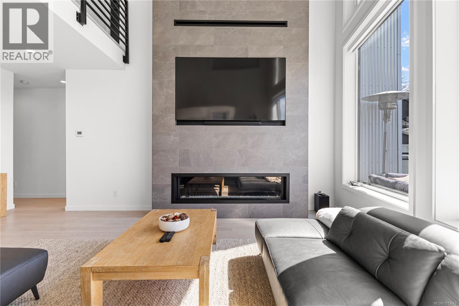  1046 Golden Spire Crescent, Langford