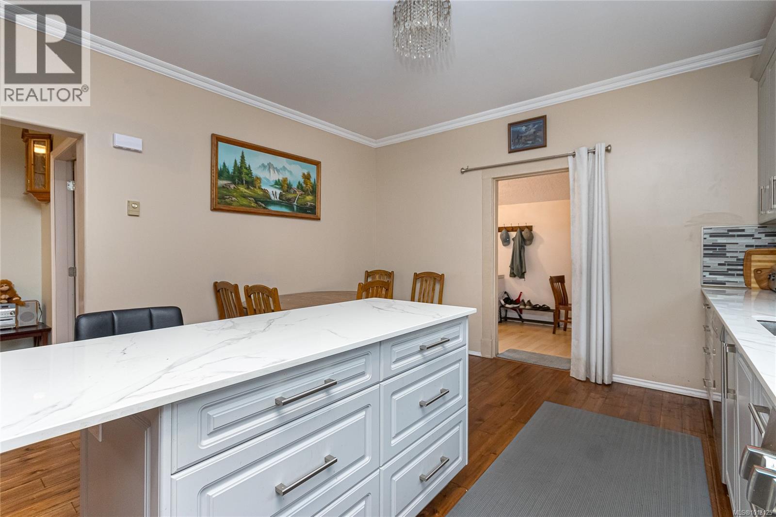 Single Family House Character for Sale in  Quadra St Victoria 