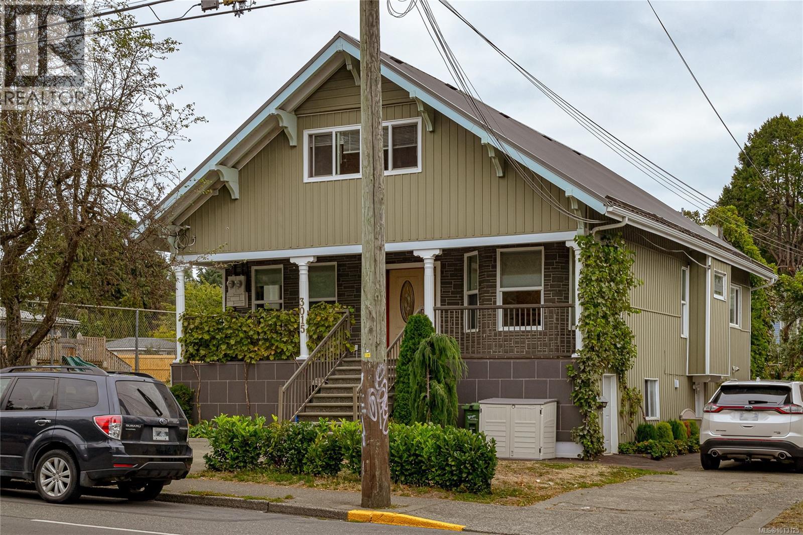 3015 Quadra St, Victoria, British Columbia