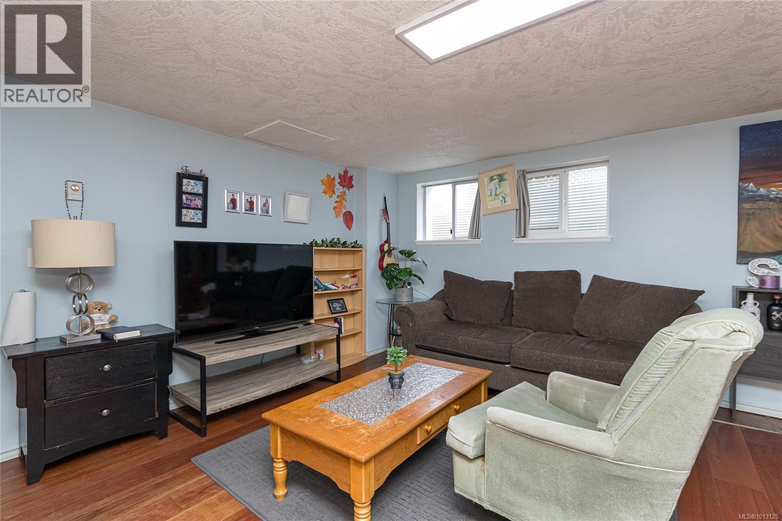 Single Family House Character for Sale in  Quadra St Victoria 