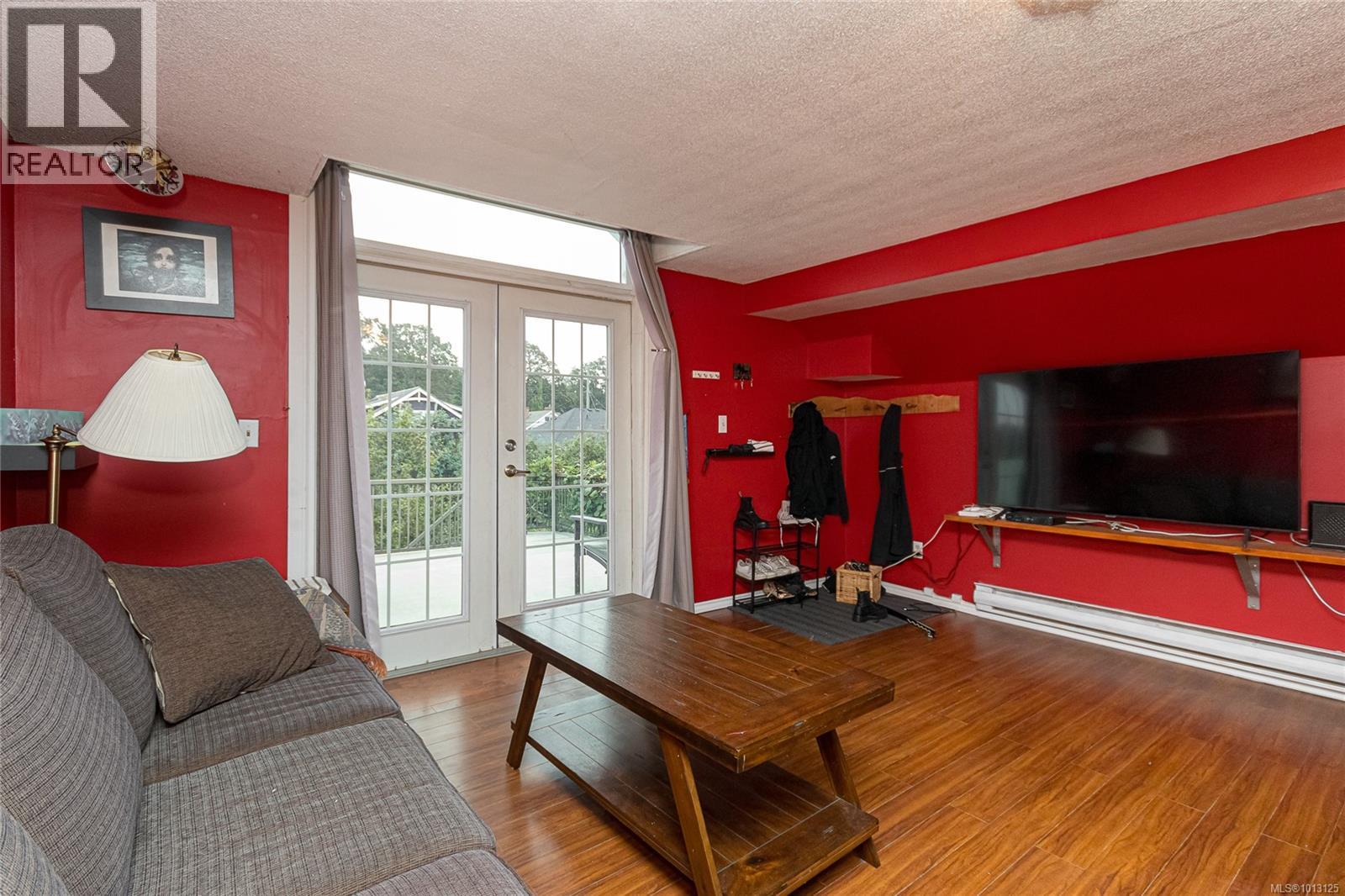 Single Family House Character for Sale in  Quadra St Victoria 