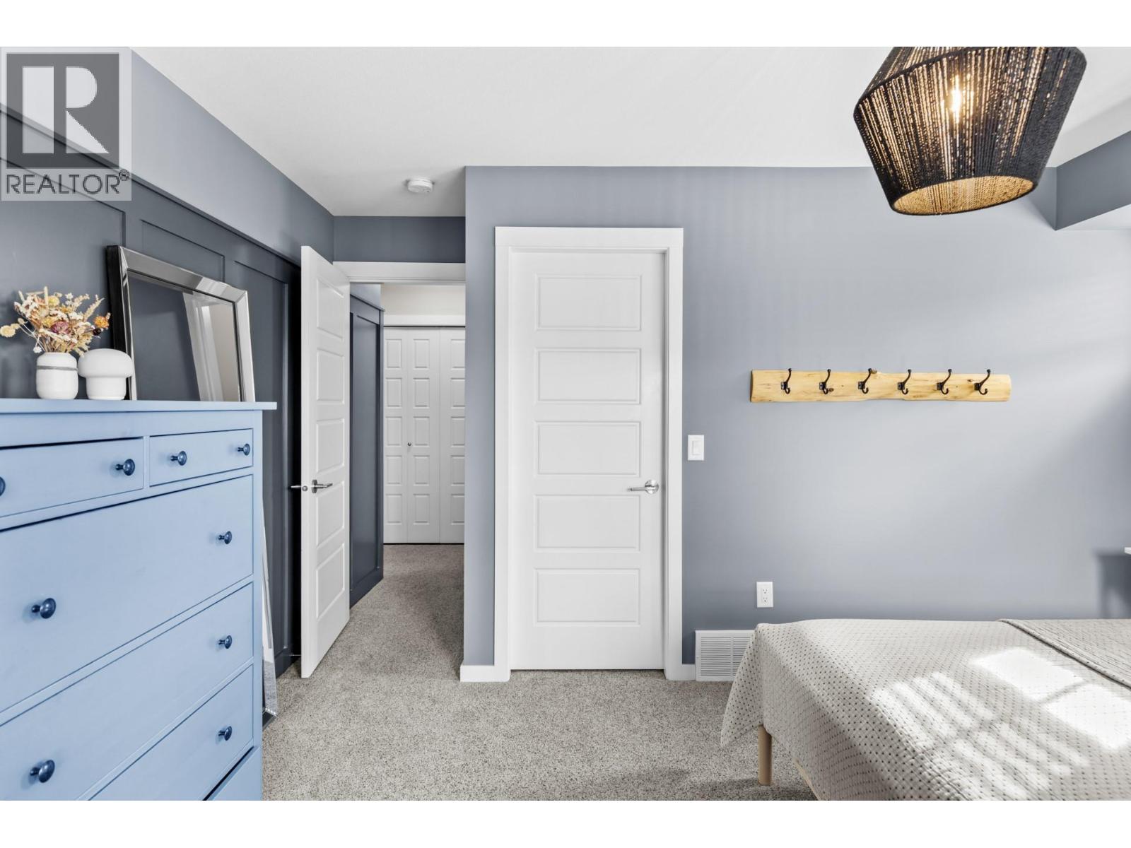 1 680 Old Meadows Road, Kelowna