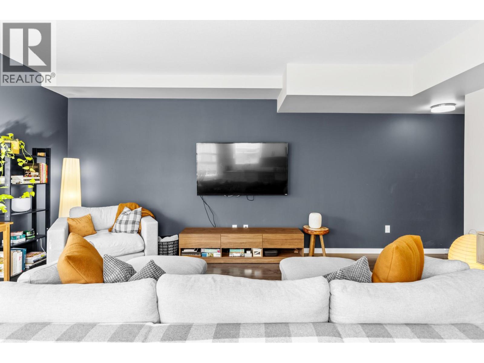 1 680 Old Meadows Road, Kelowna