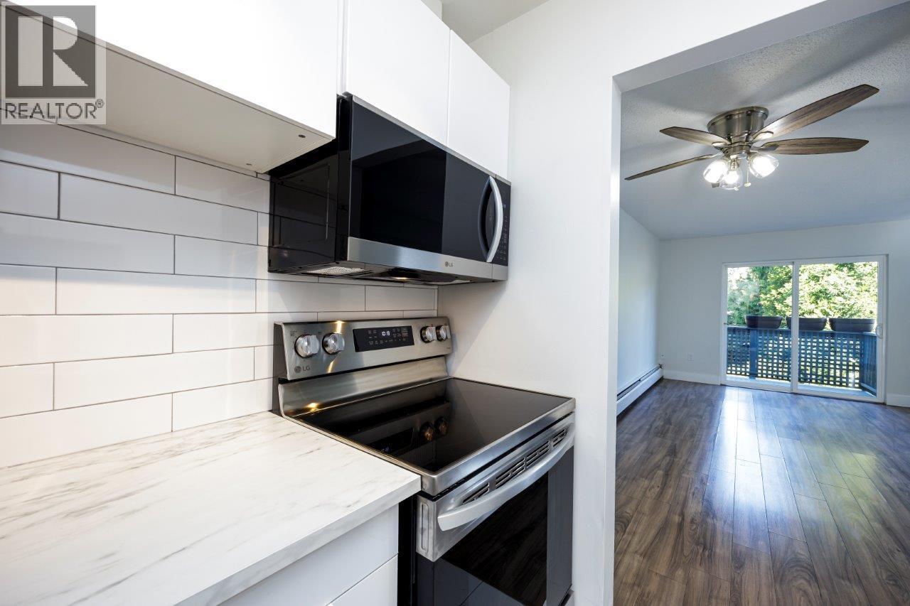 156 200 WESTHILL PLACE, Port Moody