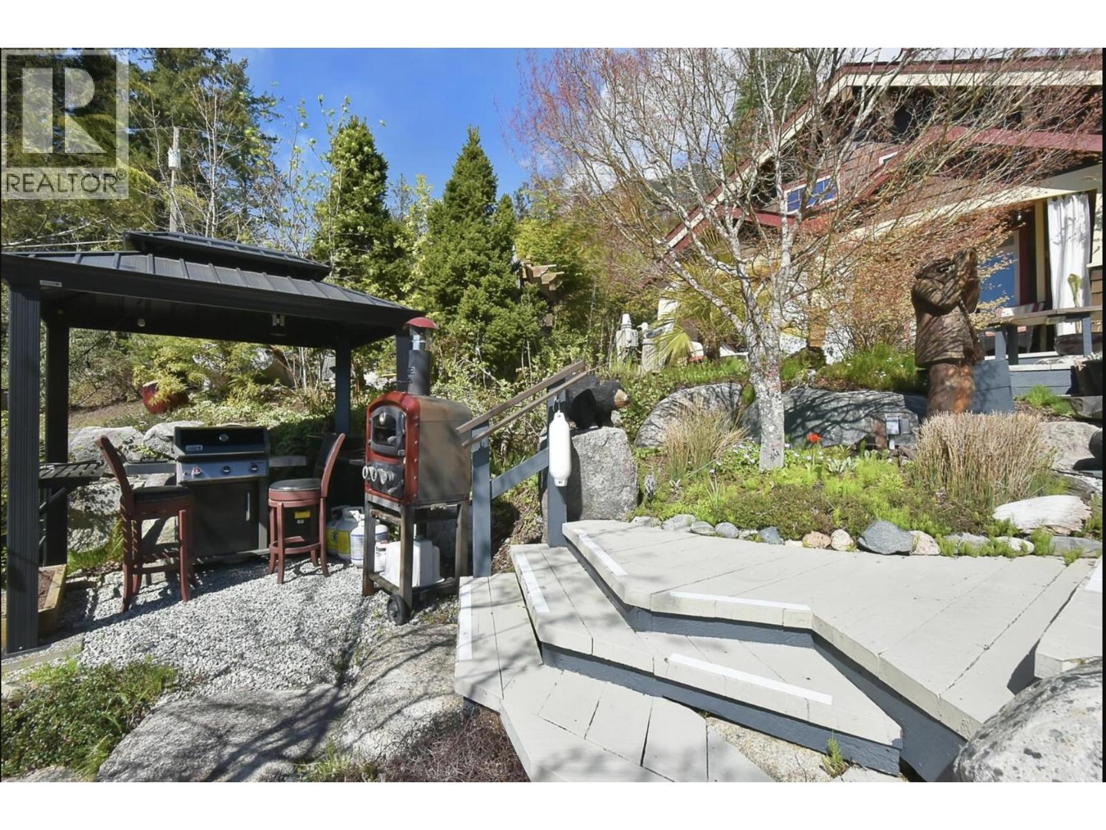 7545 ISLETS PLACE, Sechelt