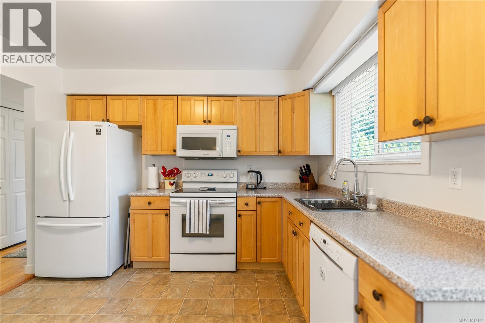  4343 Cedar Hill Road, Saanich