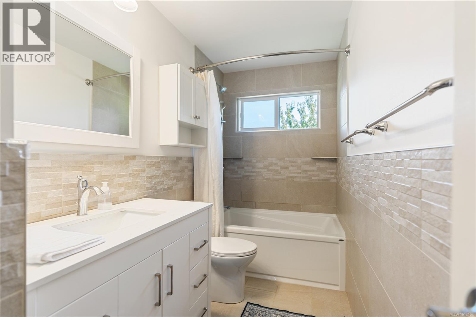  4343 Cedar Hill Road, Saanich