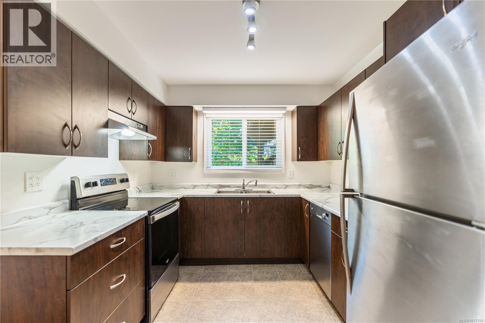  4343 Cedar Hill Road, Saanich